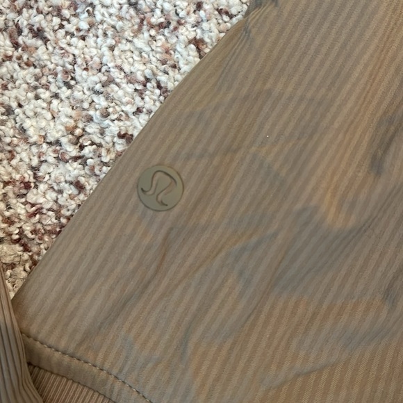 Lululemon jacket - Picture 7 of 7